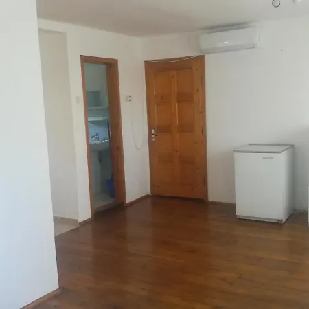 Διαμέρισμα Cozy #3, With Balcony